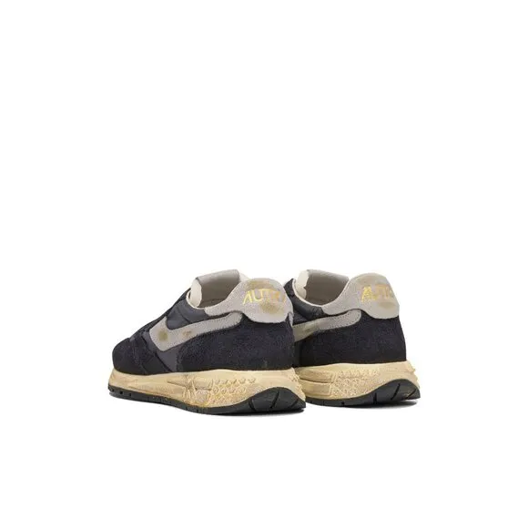 Autry Sneakers &amp; Slip-on Size EU 42