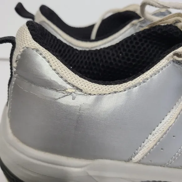 B22 Linds Classic Bowling Shoes Mens Size 12 D Silver Leather Lace Up Vintage