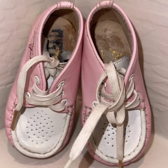 BABY JACKS LEATHER HI SHOE 17028 size 2 Vintage baby shoes in pink and cream.