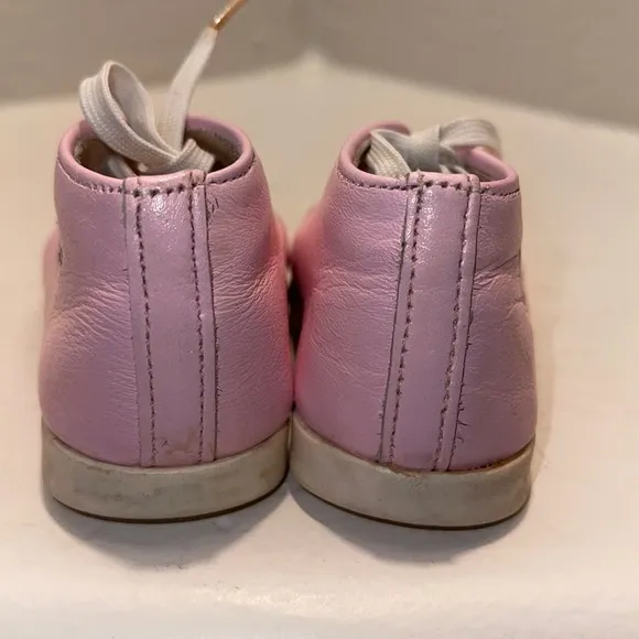 BABY JACKS LEATHER HI SHOE 17028 size 2 Vintage baby shoes in pink and cream.