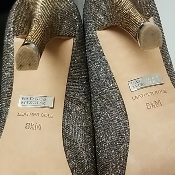 BADGLEY MISCHKA peep toe platform pumps