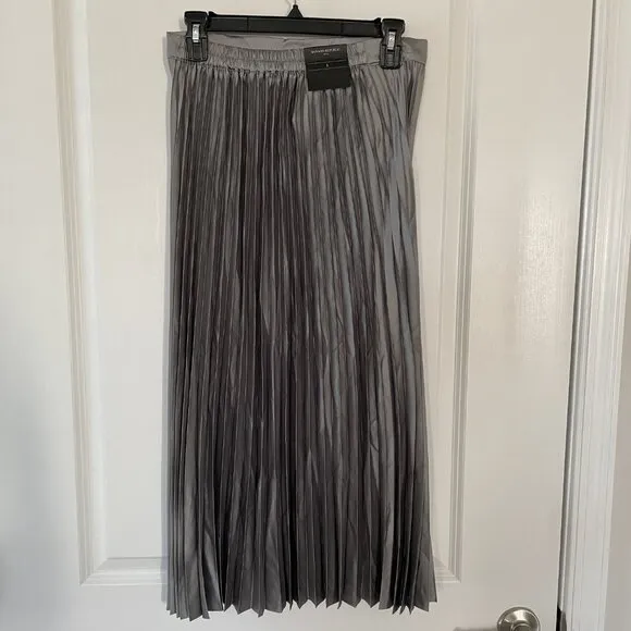 Banana Republic Factory Size S Silver Pleated Midi Skirt