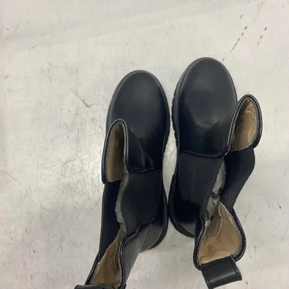 Banana Republic Lug Chelsea Boots – Women's 9 – Black – New With Box