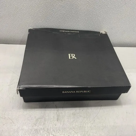 Banana Republic Lug Chelsea Boots – Women's 9 – Black – New With Box