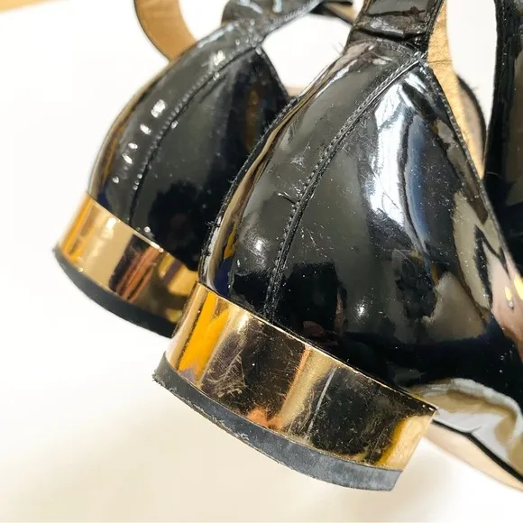 Barbara BUI black and gold patent leather buckle ankle flats