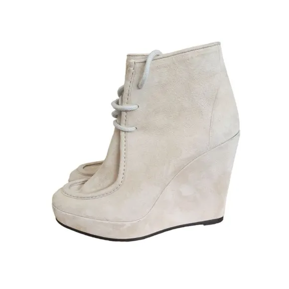 Barneys New York Womens Size 8.5 38.5 Suede Lace Up Wedge Ankle Boots Tan Italy