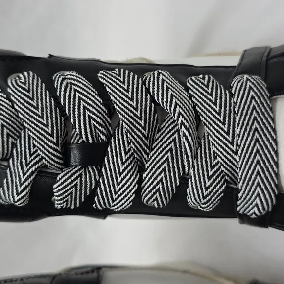 BCBGENERATION JANSY HIGH TOP SNEAKERS ZIP UP BLACK BRIGHT WHITE WOMENS 9 NIB