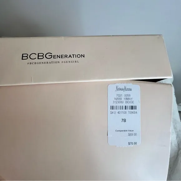 BCBGeneration  Size 7M Addie Platform Sandal Shoes Smooth Denim Champagne