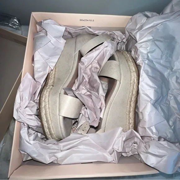 BCBGeneration  Size 7M Addie Platform Sandal Shoes Smooth Denim Champagne