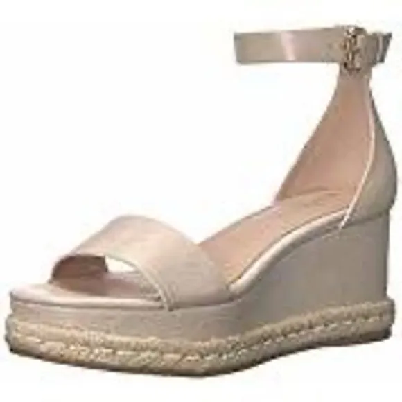 BCBGeneration  Size 7M Addie Platform Sandal Shoes Smooth Denim Champagne