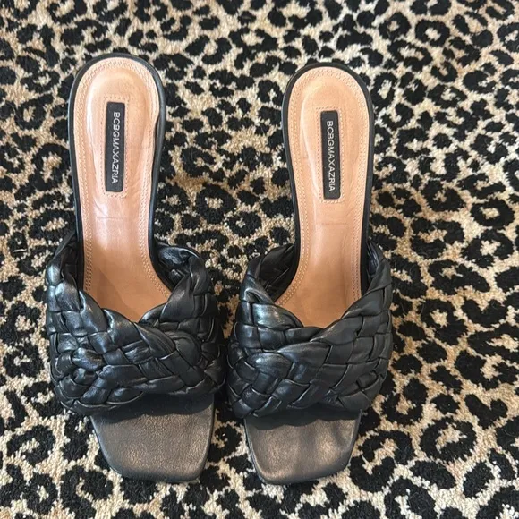 BCBGMAXAZRIA BARBA Black Woven Leather Sandals 8.5