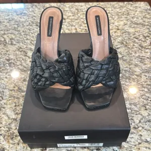 BCBGMAXAZRIA BARBA Black Woven Leather Sandals 8.5