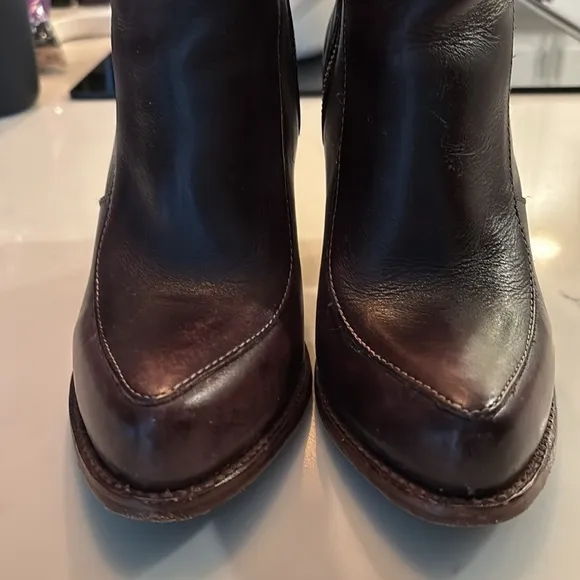 Bed Stu Isla Women’s Burgundy Leather Zipper Ankle &amp; Booties Size 9.5