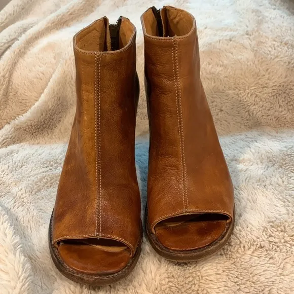 Bed Stu Onset Peep Toe Women’s Cognac Leather Zipper Ankle &amp; Booties Boots