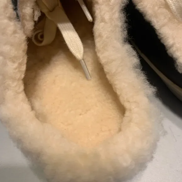 Black and White Athletic Shoes with Vintage Look Golden Sneakers  size 39