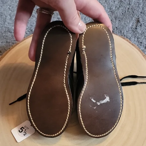 Black Leather Lace-Up Shoes By Poll Parrot