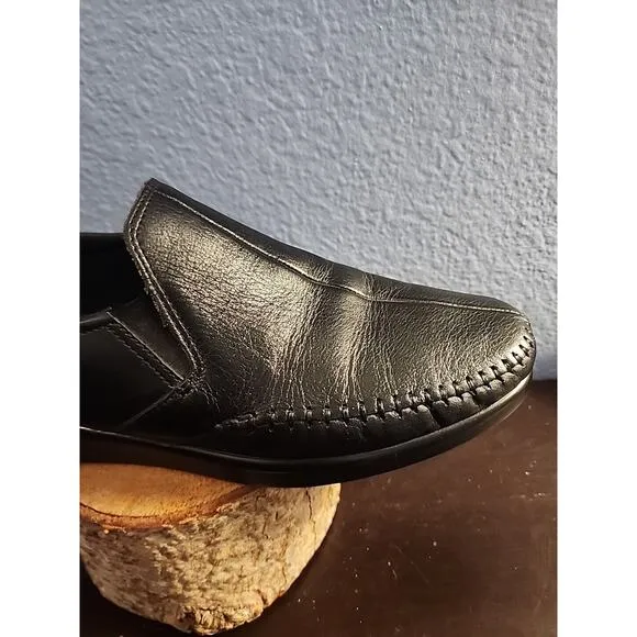Black SAS Tripad Comfort Leather Slip On Shoes Women's Size 10 Great Condition‎