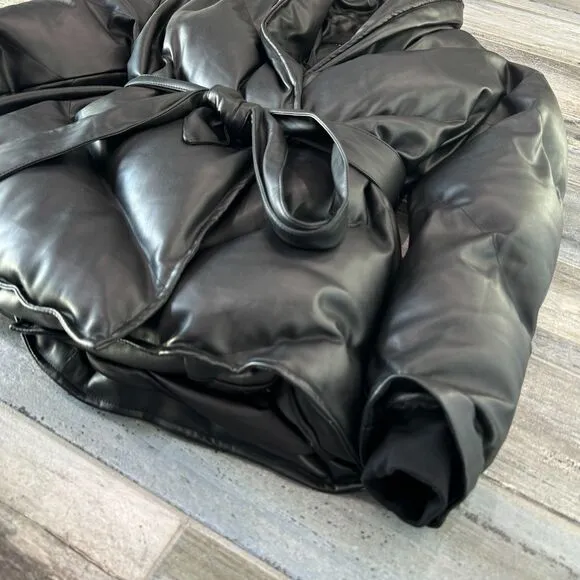 Blank NYC Ladies Vegan Leather Oversized Baggy Black Puffer Belted Jacket Size M