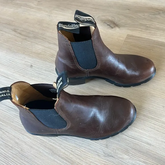 Bluestone 1673 Heeled Ankle Boots • 6.5