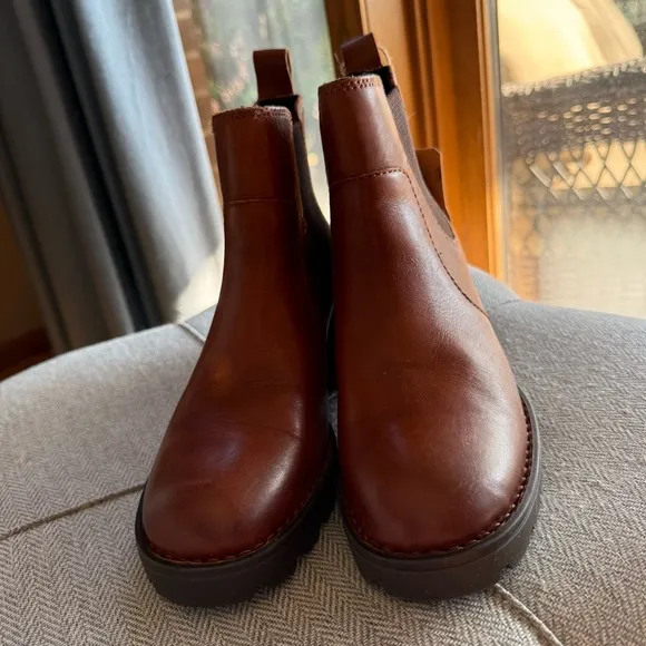 Born Galdot Brown Leather Ankle Boots