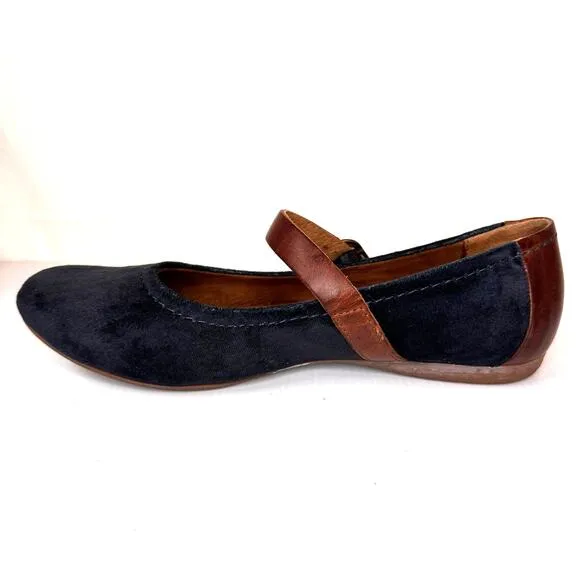 BORN Mary Janes Womens 8.5 Navy Velvet Leather Flats Classic Preppy Fairygoth