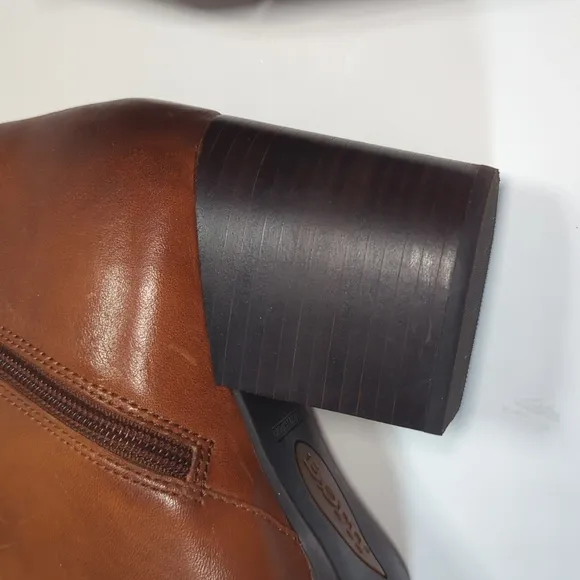 Born Olivia Women's Brown Leather Ankle Boots Size 9.5
