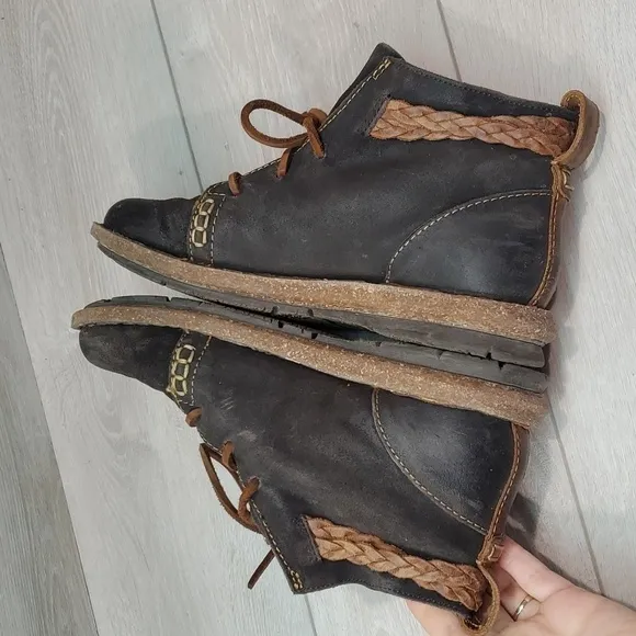 Born Women Temple Final Ankle Dark Distressed Grey Leather Boots shoes sz 7.5