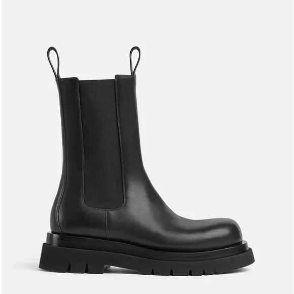 BOTTEGA VENETA Black Leather Lug Chelsea Boots Size 39 1/2