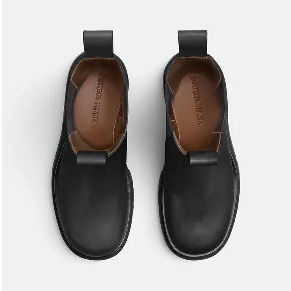 BOTTEGA VENETA Black Leather Lug Chelsea Boots Size 39 1/2