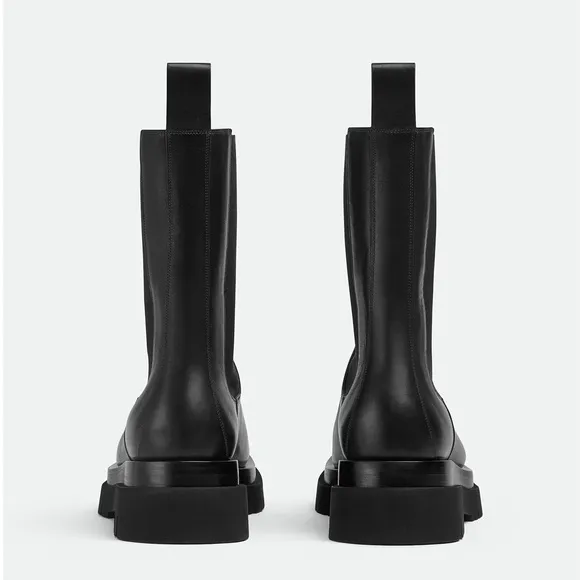 BOTTEGA VENETA Black Leather Lug Chelsea Boots Size 39 1/2