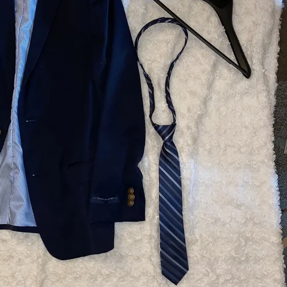 Boys Tommy Hilfiger Suit Set &amp; Calvin Klein Tie