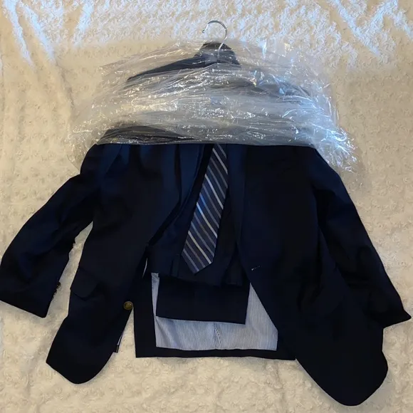 Boys Tommy Hilfiger Suit Set &amp; Calvin Klein Tie