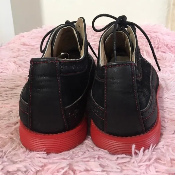 BRAT CLASSIC‎ MENS SHOES SIZE 8.5