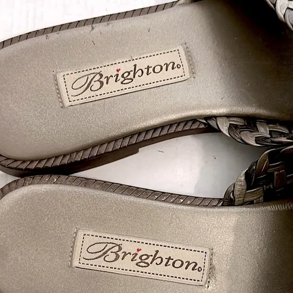 Brighton Orion silver and gray Sandals with Woven Strap and Thong Design EUC