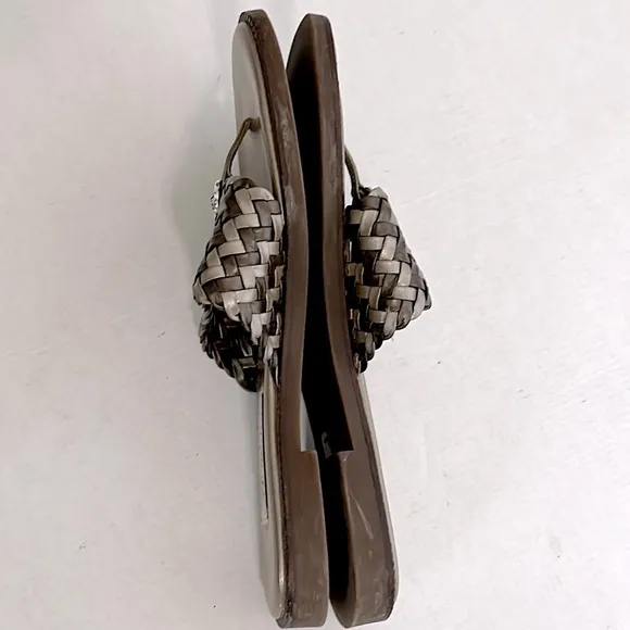 Brighton Orion silver and gray Sandals with Woven Strap and Thong Design EUC
