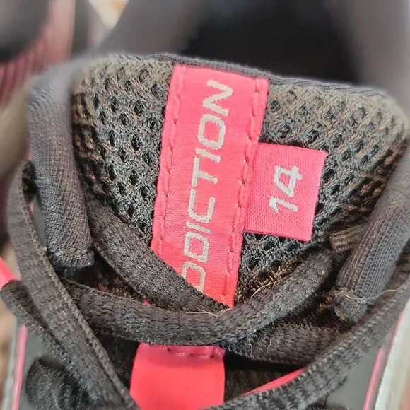 Brooks  Addiction 14 SAMPLE Running Walking Shoes Womens Size 9 Black/Pink