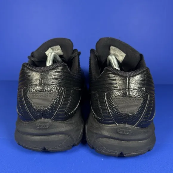 Brooks Addiction Walker 2 Triple Black Walking Shoes Sneakers Men's Size 11 4E