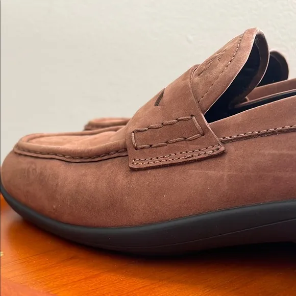 Brooks Brothers Brown Suede Loafers Slip-On Style made in ITALY