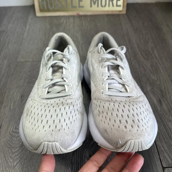 Brooks Ghost 16 Womens 8 Shoes White Sneaker Running Walking 1204071B151*