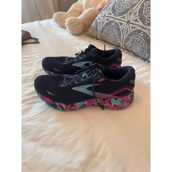 Brooks Women's Eclipse Baja Blue Pink Ghost 15 Running Shoes 9.5