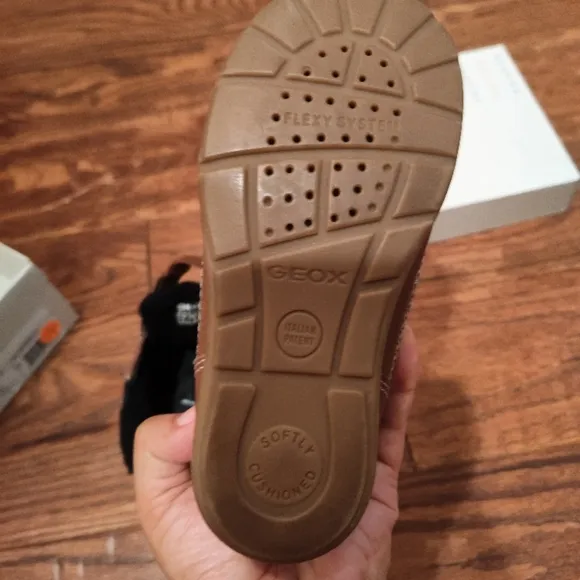 Brown and Blue Shoes with Top Quality Materials