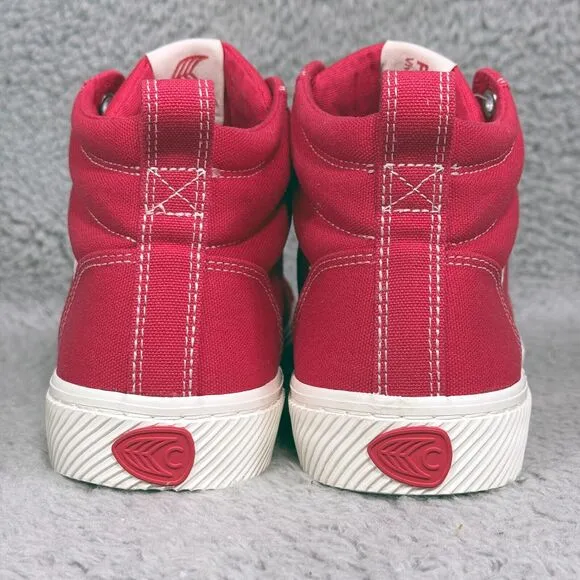 Cariuma Pantone Viva Magenta Womens Size 8 High Top Sneakers Shoes Red Canvas