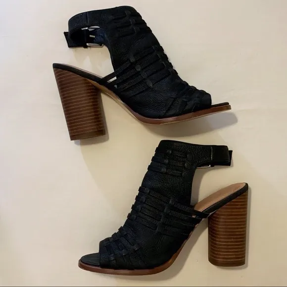 Caslon Martin Sandals Black Oiled Nubuck Leather
