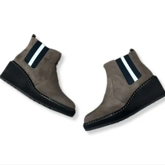 Cecelia New York Gemma Suede Boots in Grey Suede Womans MSRP $225 3087 3088 3089