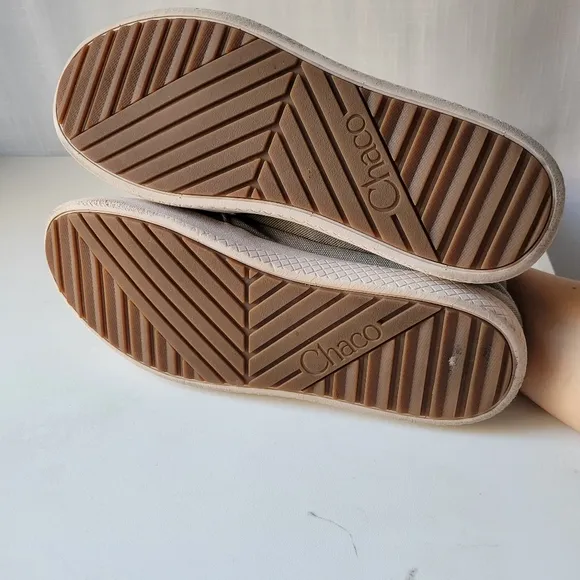 Chaco men's grey Ojai sneakers size  12
