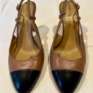Chanel Elegant Women's Tan and Black Slingback Shoes