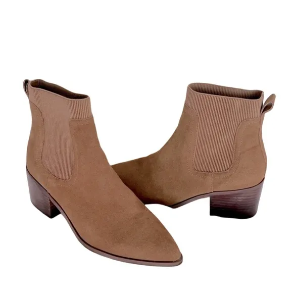 🆕Chelsea &amp; Violet Ankle Boots  NWT  000AJ