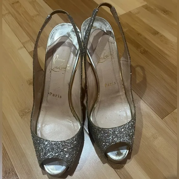 CHRISTIAN LOUBOUTIN Glitter Sling-back Platform Heels Shoes SIZE 38 gold Red ♥️