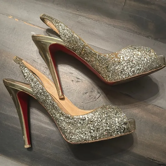 CHRISTIAN LOUBOUTIN Glitter Sling-back Platform Heels Shoes SIZE 38 gold Red ♥️