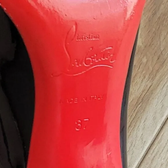 Christian Louboutin Simple Black Patent Pump Shoes Eur. 37